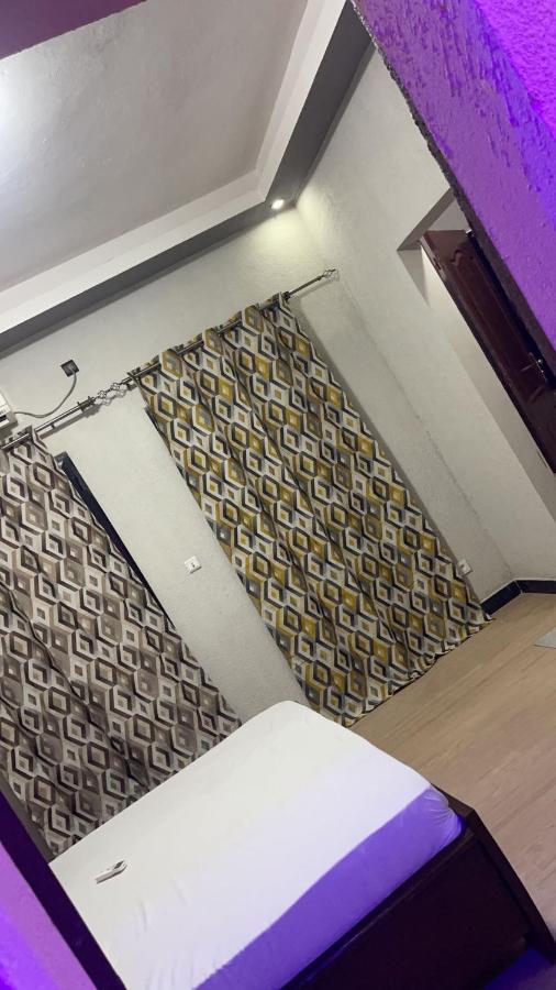 Hotel Residence Aicha Tambacounda Esterno foto